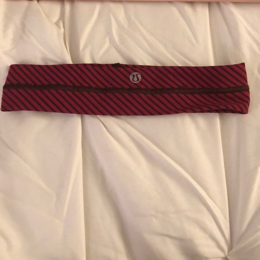 Adorable lululemon headband